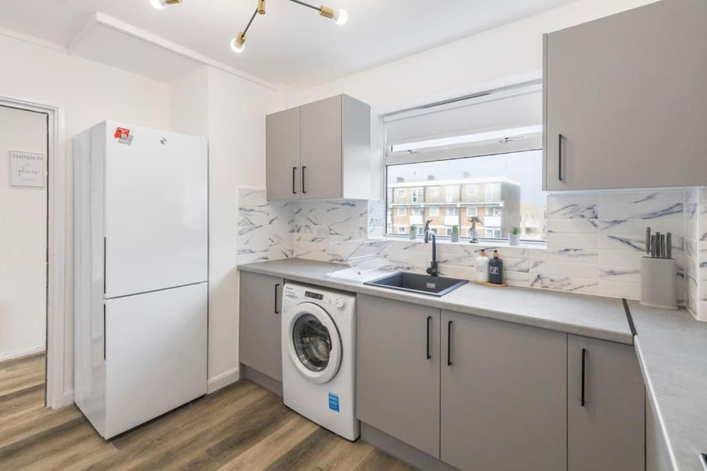 شقة Shard View 2Br Next Tower Bridge لندن المظهر الخارجي الصورة